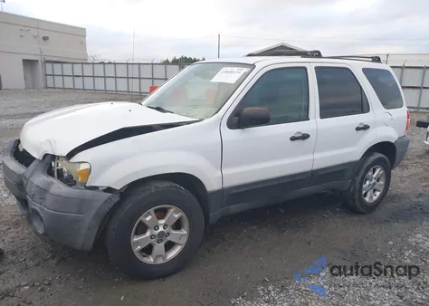 2005 Ford Escape Xlt from USA, damaged, VIN 1FMYU03195KA48373